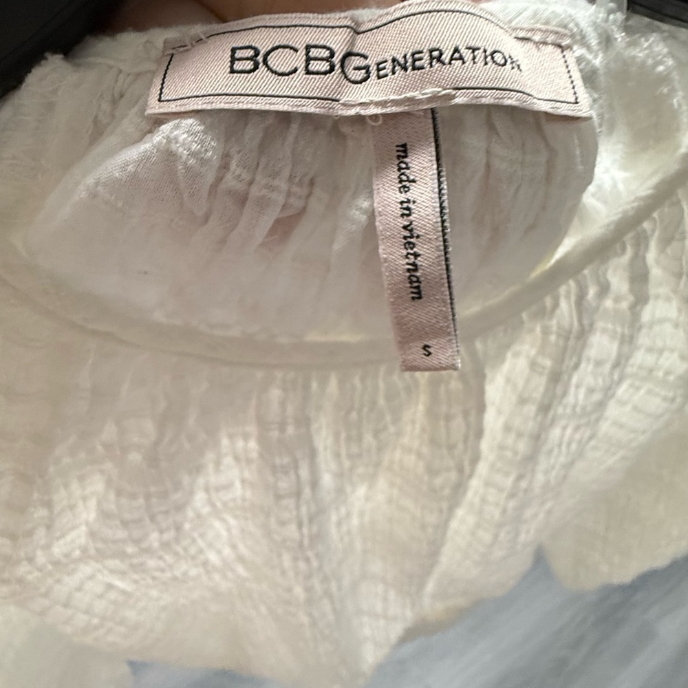 BCBGeneration Ivory Textured Blouse - Picture 7 of 9